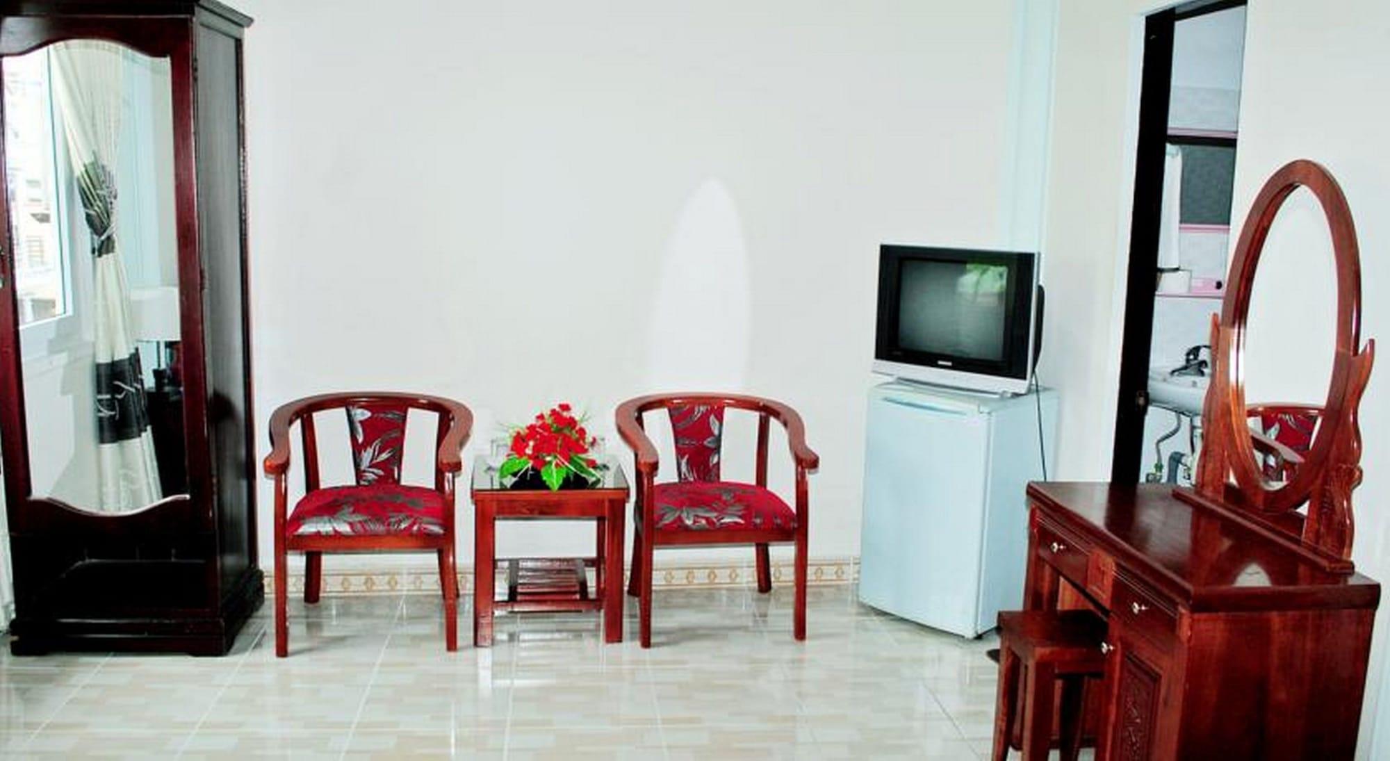 Ngoc Binh Hotel Hue Exterior foto